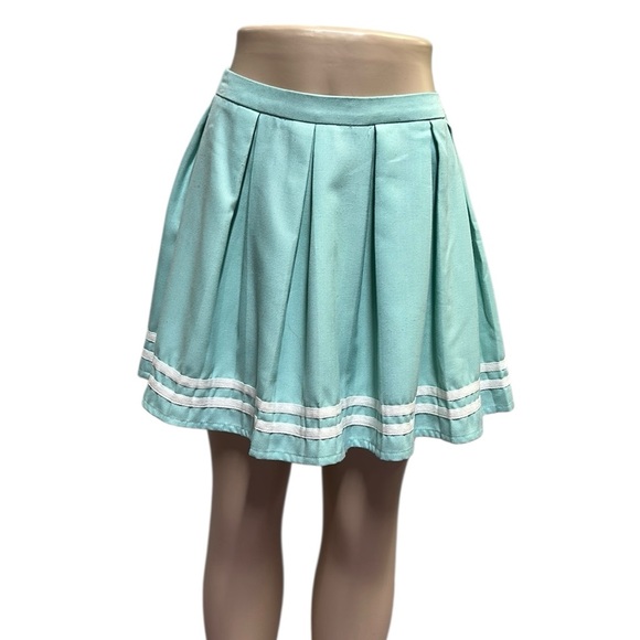 Hot Topic Mint White Pleated Mini Cheer Skirt Preppy Goth Anime Size Small - Picture 7 of 12